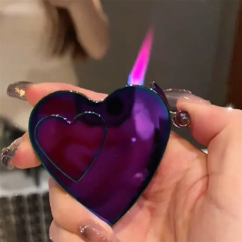 Windproof Everlasting Love Projector Lighter - Image 0