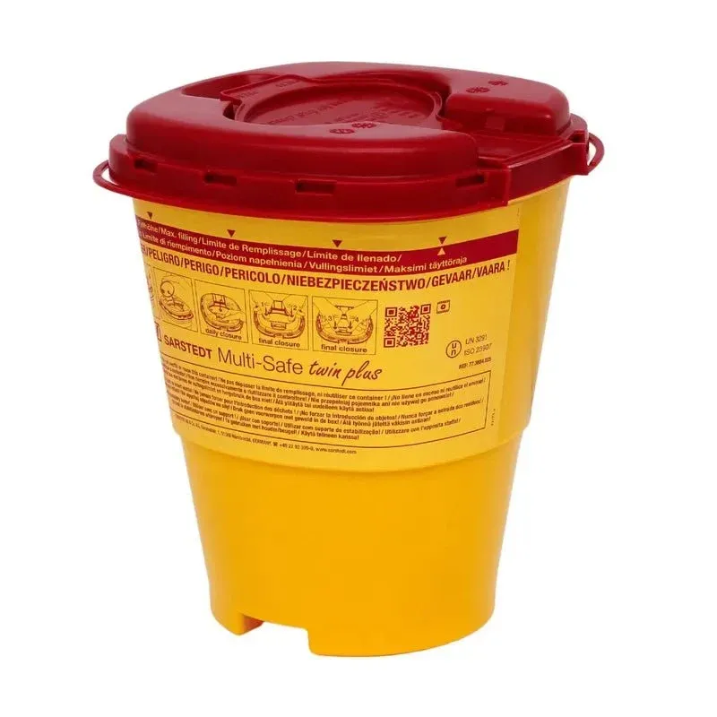 Gelber Multi-Safe twin plus Abwurfbehälter für Kanülen mit rotem Deckel, ausgestattet mit Warnhinweisen und mehrsprachigen Gebrauchsanweisungen für die Meditrade GmbH.